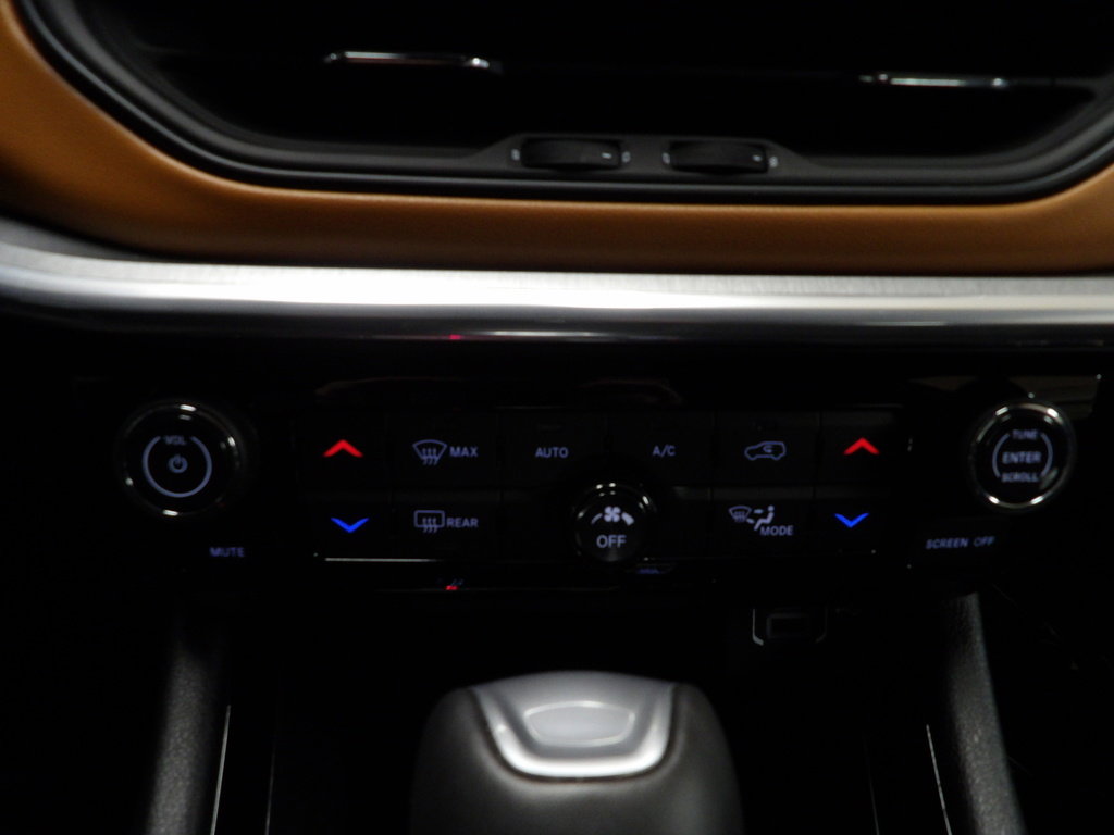 Used 2024 Jeep Compass Limited w/ Elite Group image 32