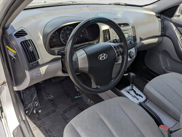 Used 2010 Hyundai Elantra GLS FWD image 10