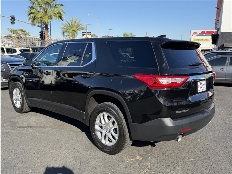 Used 2020 Chevrolet Traverse LS image 12