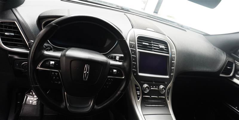 Used 2019 Lincoln Nautilus Reserve AWD/4WD image 11