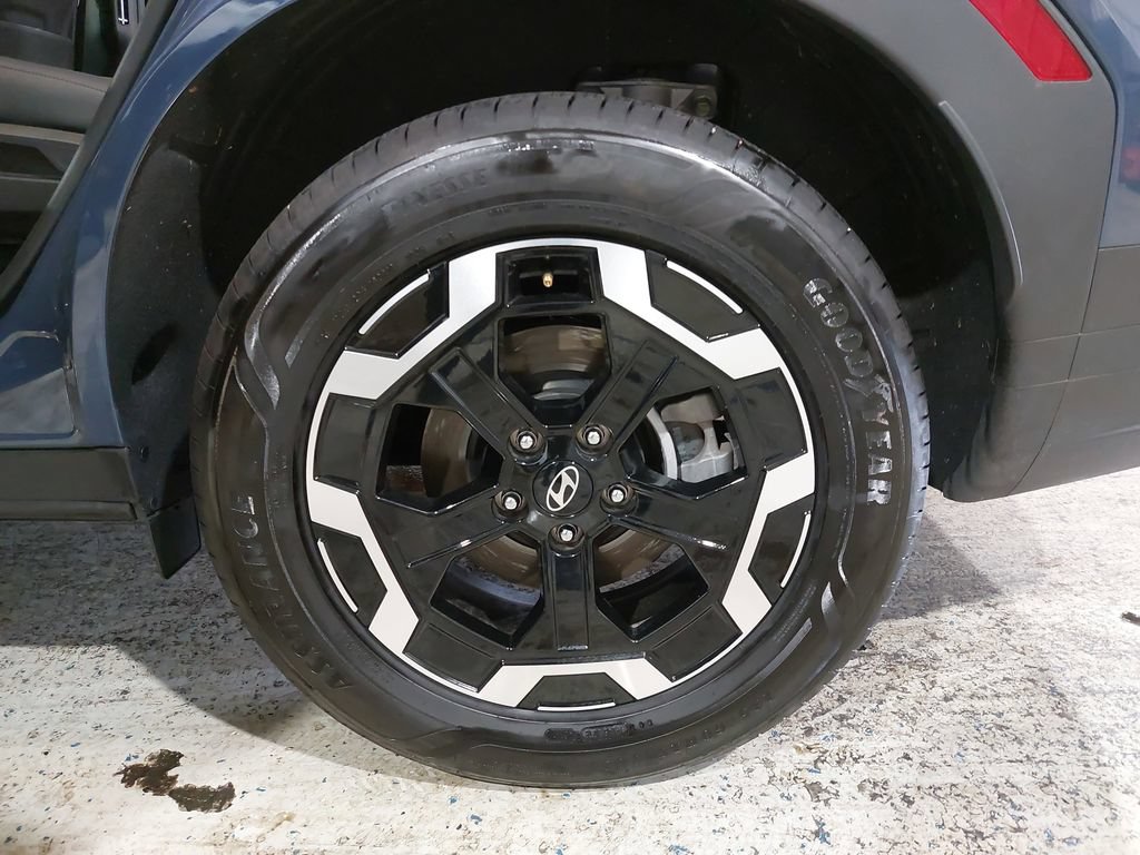 Used 2025 Hyundai Santa Fe SEL AWD/4WD image 35