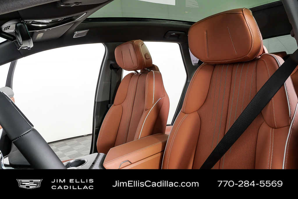 New 2026 Cadillac Optiq Luxury 2 RWD image 5