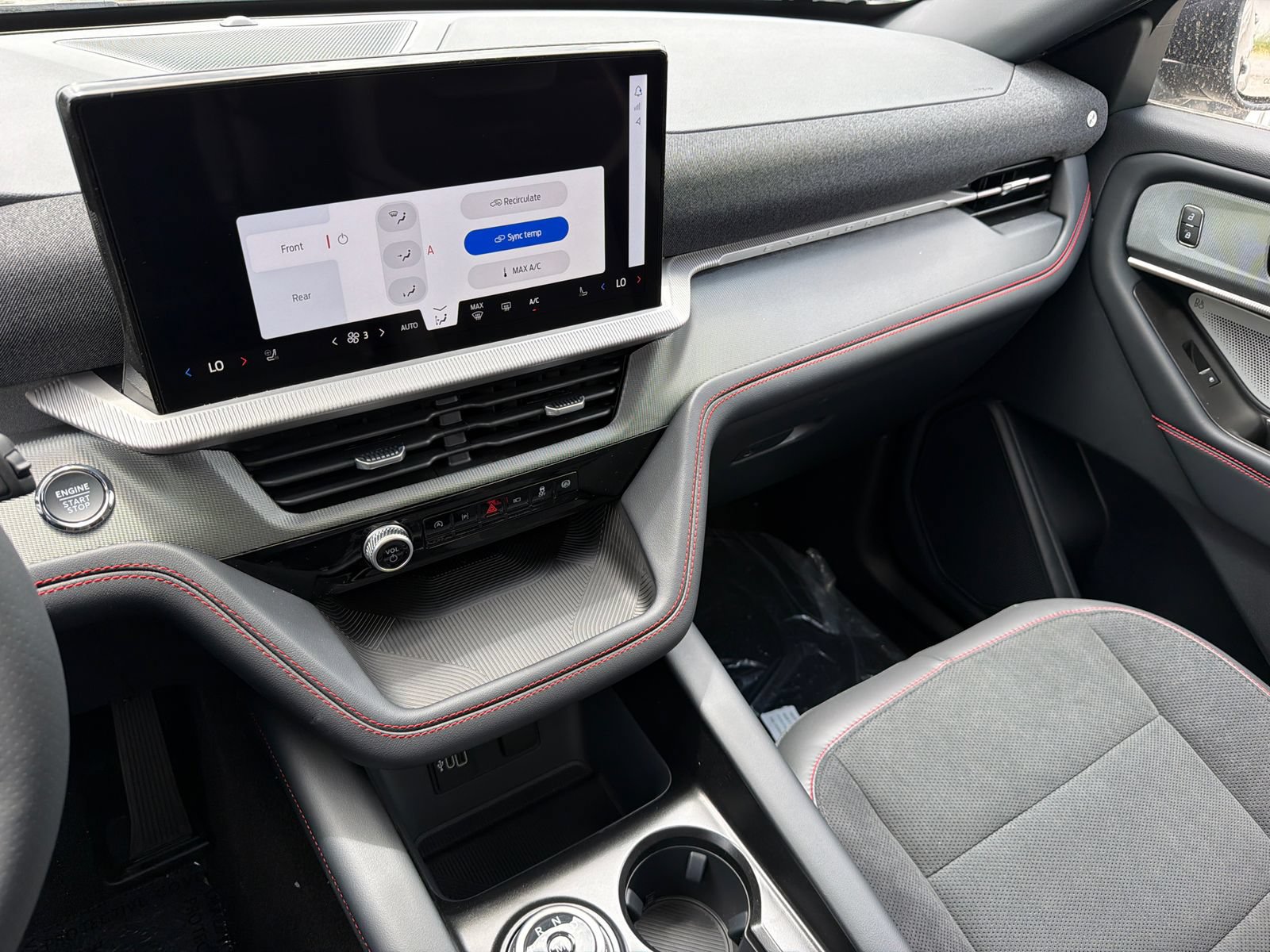 New 2026 Ford Explorer ST AWD/4WD image 28