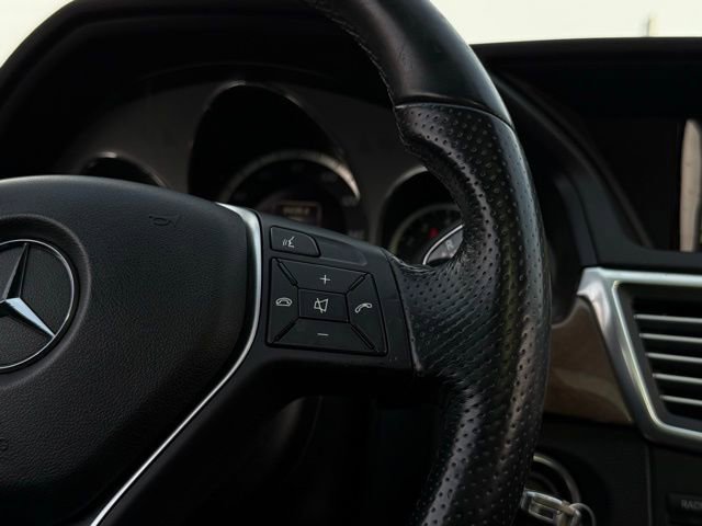 Used 2012 Mercedes-Benz E 350 4MATIC Sedan image 11