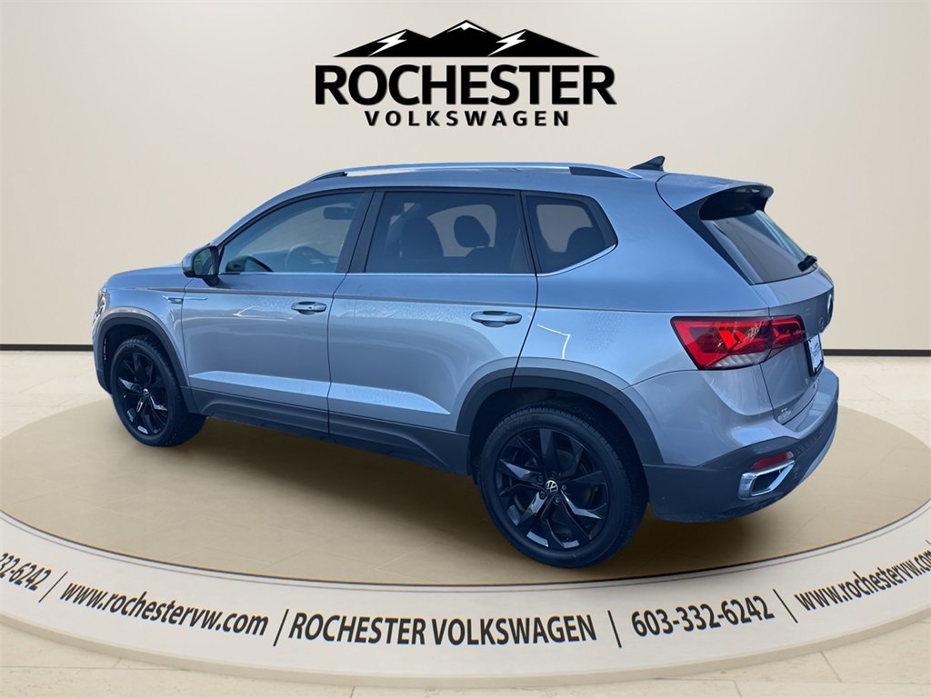 Used 2022 Volkswagen Taos SE image 4