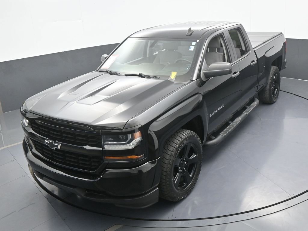Used 2018 Chevrolet Silverado 1500 Custom w/ Custom Value Package image 41
