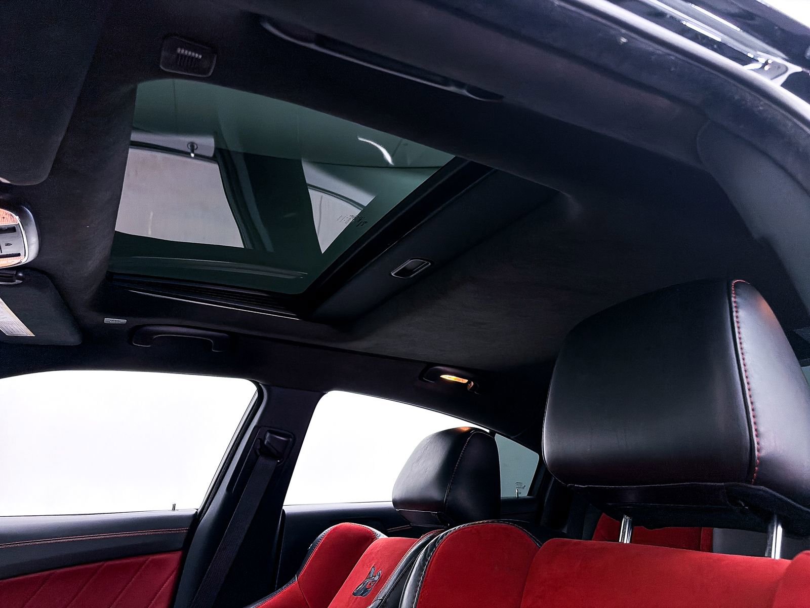 Used 2022 Dodge Charger Scat Pack RWD image 3