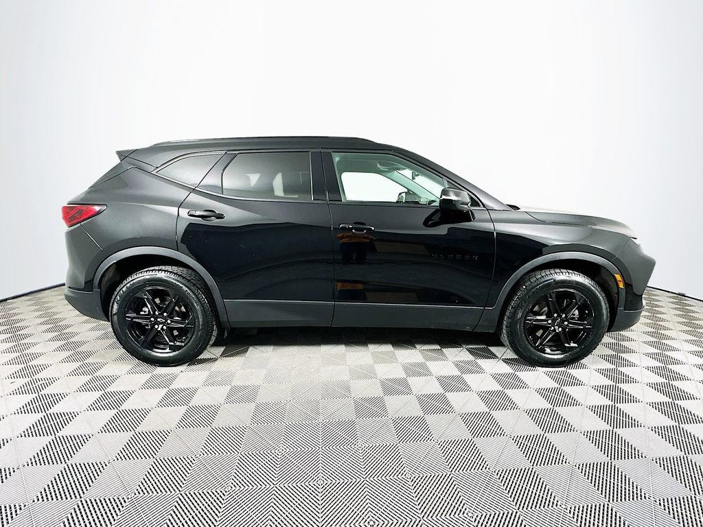 Used 2024 Chevrolet Blazer LT w/ Midnight/Sport Edition image 11