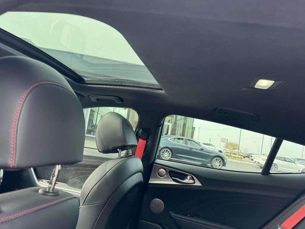 Used 2023 Kia Stinger GT2 image 11