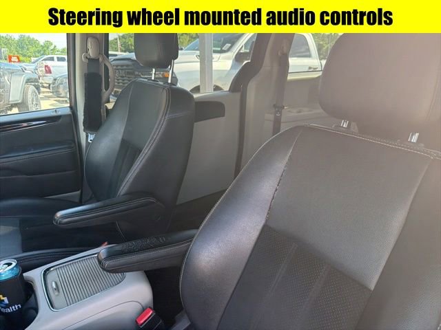 Used 2015 Dodge Grand Caravan SXT FWD image 12
