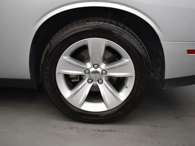 Used 2023 Dodge Challenger SXT RWD image 31