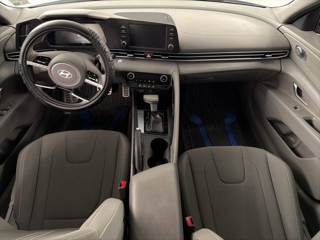 Used 2025 Hyundai Elantra Sport image 17