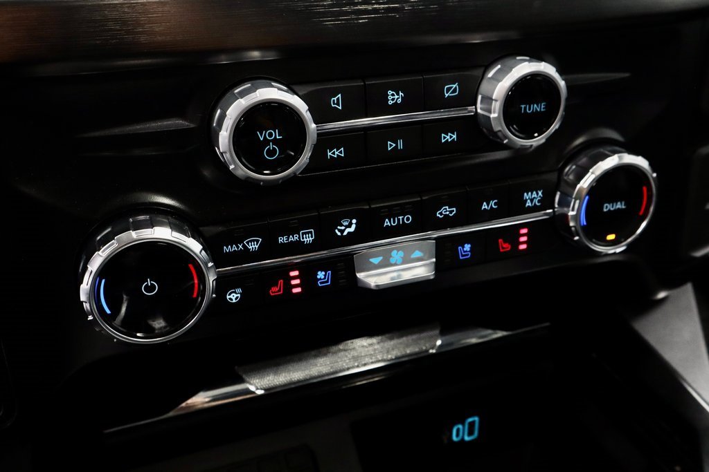 Certified 2024 Ford F250 Lariat w/ Chrome Package image 33