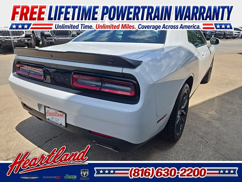 Used 2022 Dodge Challenger GT w/ Blacktop Package AWD/4WD image 11