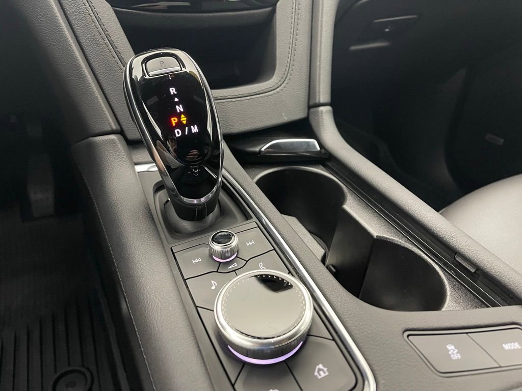 Used 2025 Cadillac XT5 Luxury w/ LPO, Floor Liner Package AWD/4WD image 27