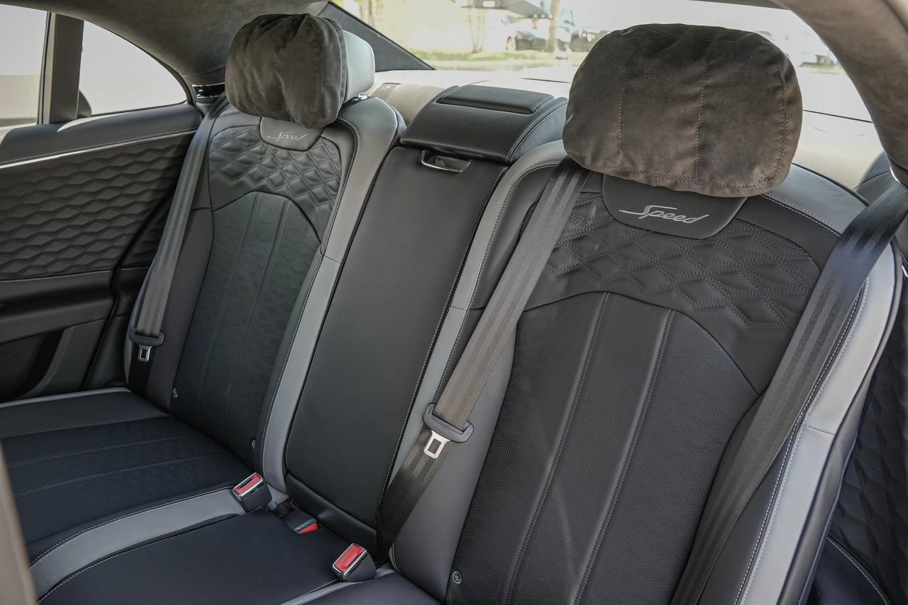 New 2025 Bentley Flying Spur Plug-In Hybrid image 44