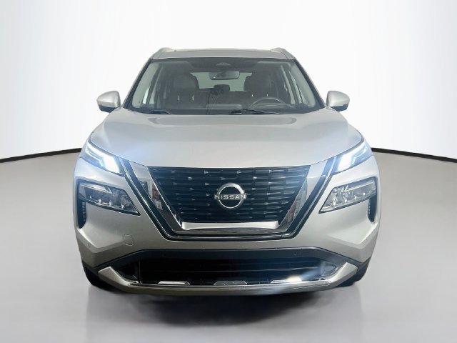 Used 2023 Nissan Rogue Platinum w/ Platinum Premium Package FWD image 2