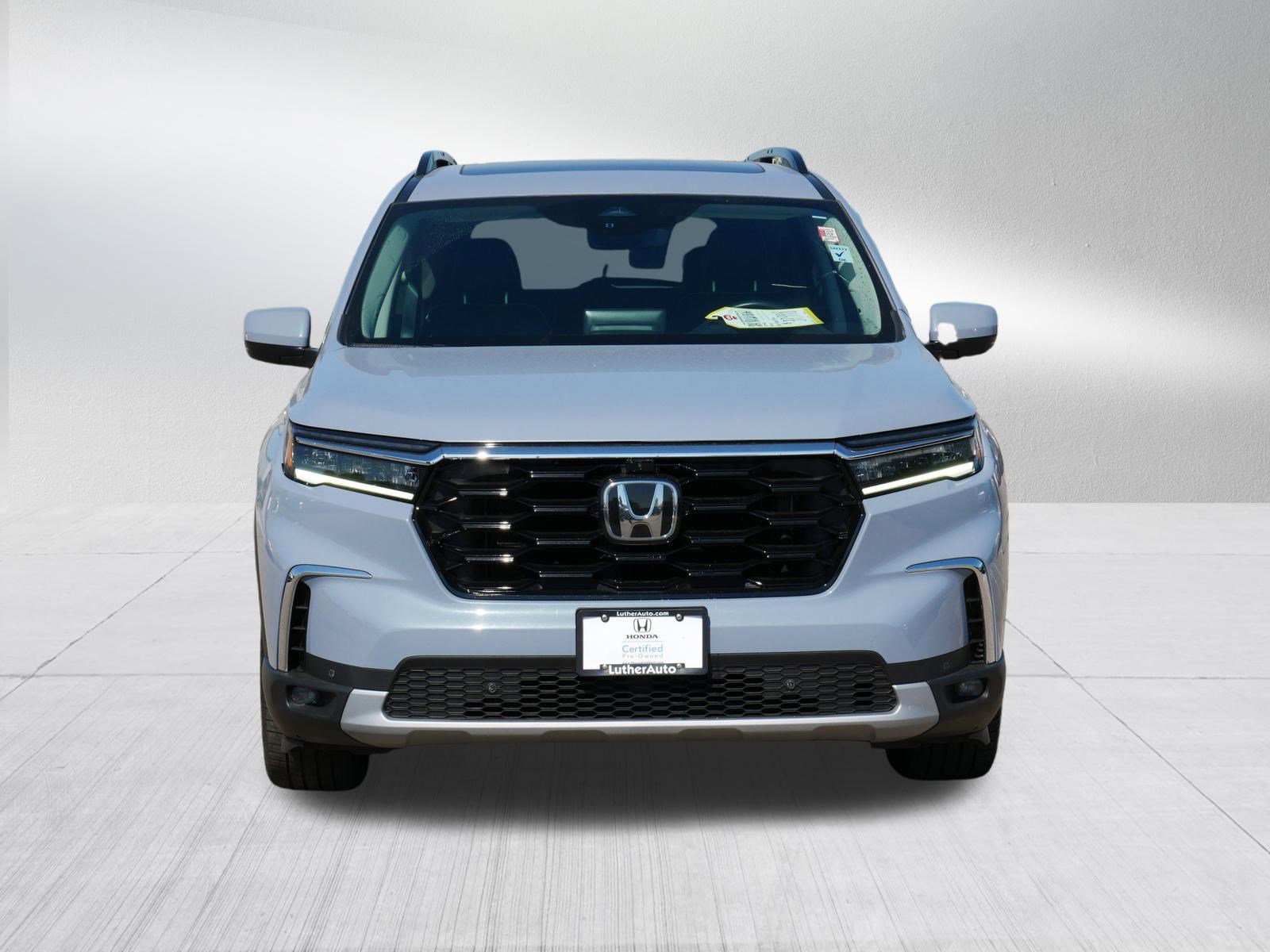 Certified 2024 Honda Pilot Elite image 2