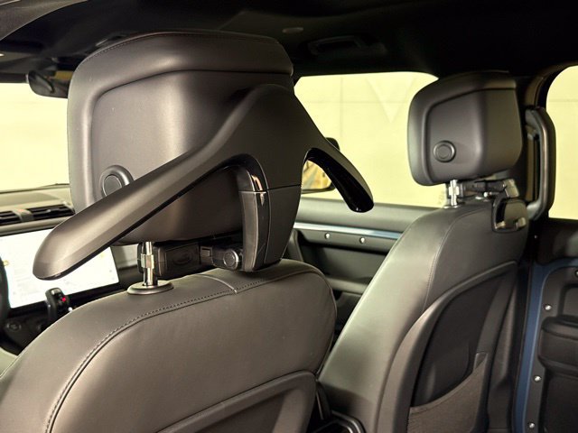 New 2026 Land Rover Defender 110 X-Dynamic SE AWD/4WD image 22