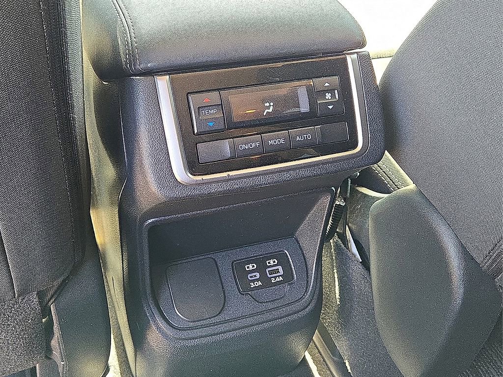 Used 2023 Subaru Ascent Premium image 16