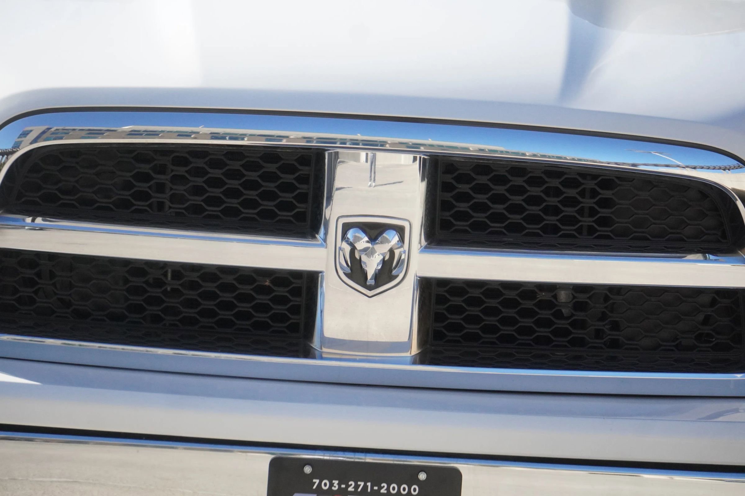 Used 2012 RAM 1500 Classic SLT w/ Luxury Group image 25