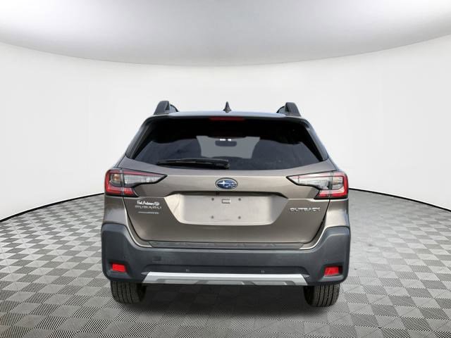 Used 2023 Subaru Outback Limited image 10