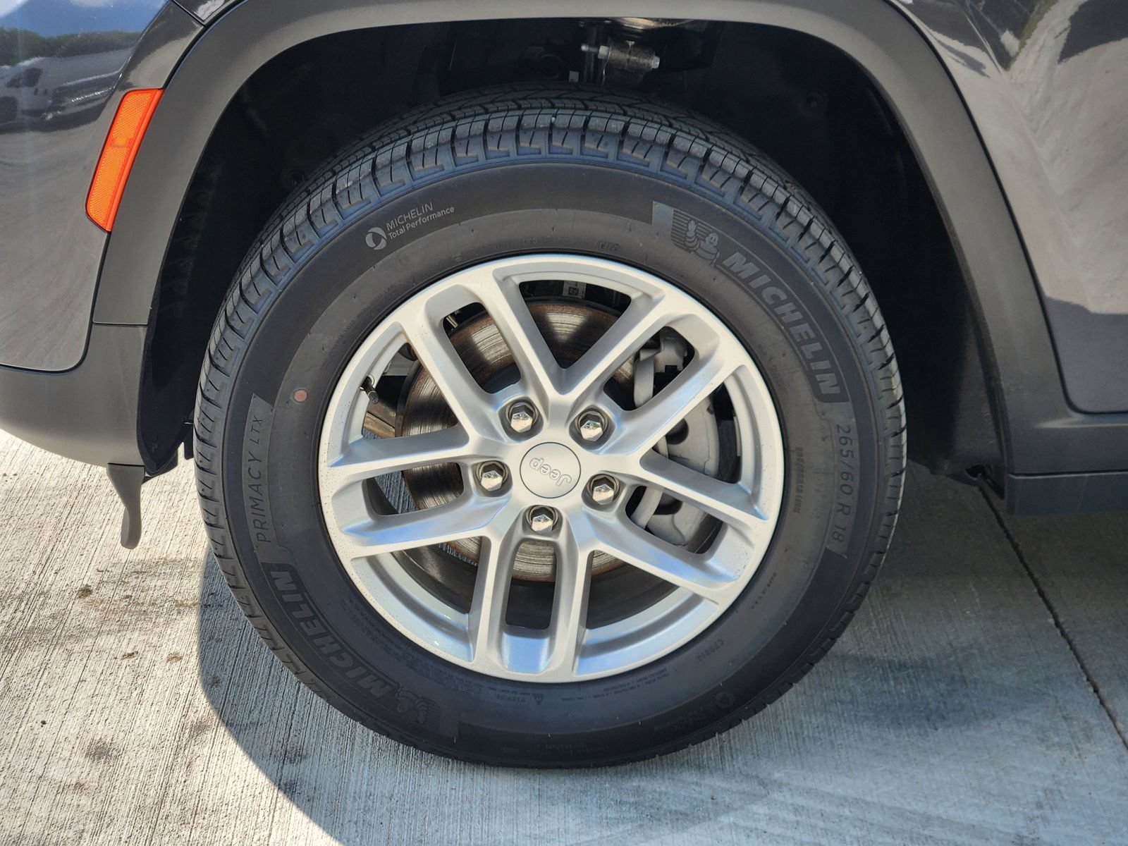 New 2026 Jeep Grand Cherokee Laredo RWD image 11