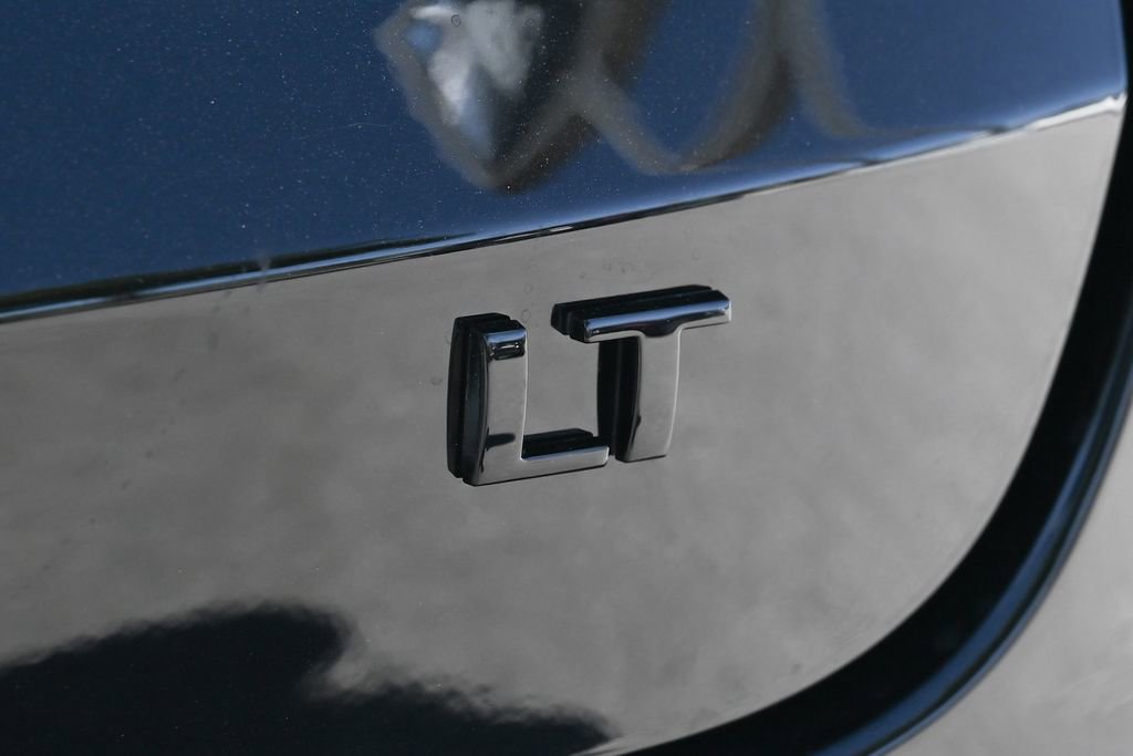 New 2026 Chevrolet Trax LT w/ LPO, Blackout Package FWD image 13