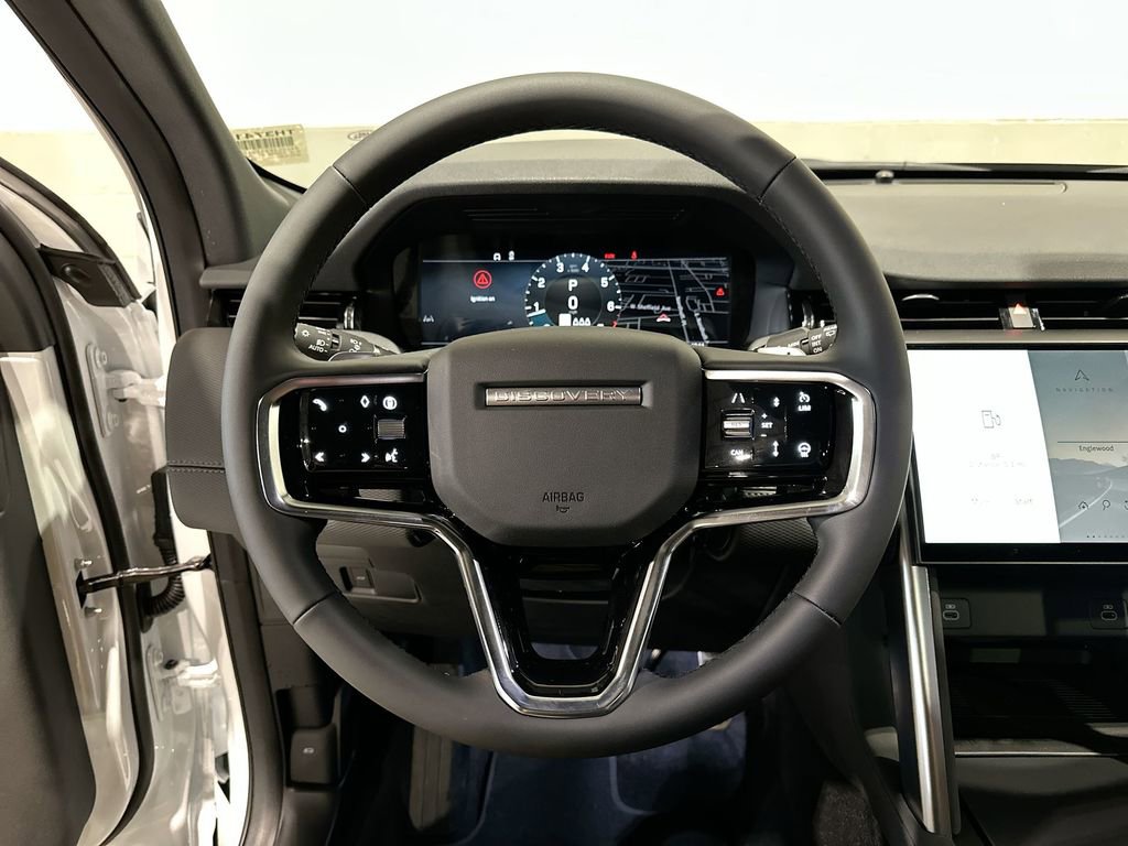 New 2026 Land Rover Discovery Sport Landmark image 14