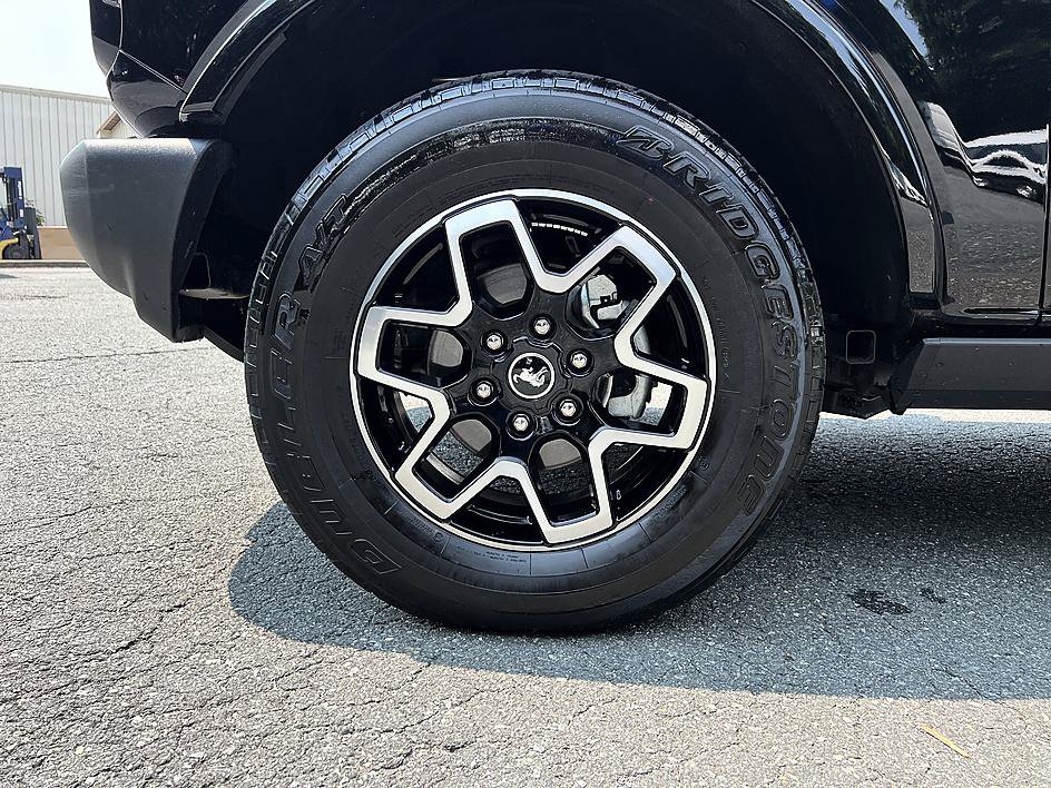 Used 2024 Ford Bronco Outer Banks AWD/4WD image 8