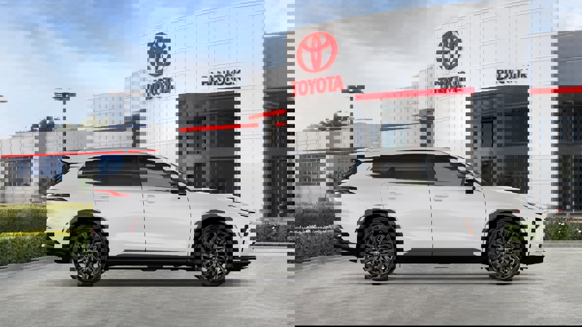 New 2026 Toyota Crown Signia Limited w/ Advanced Technology Package image 14