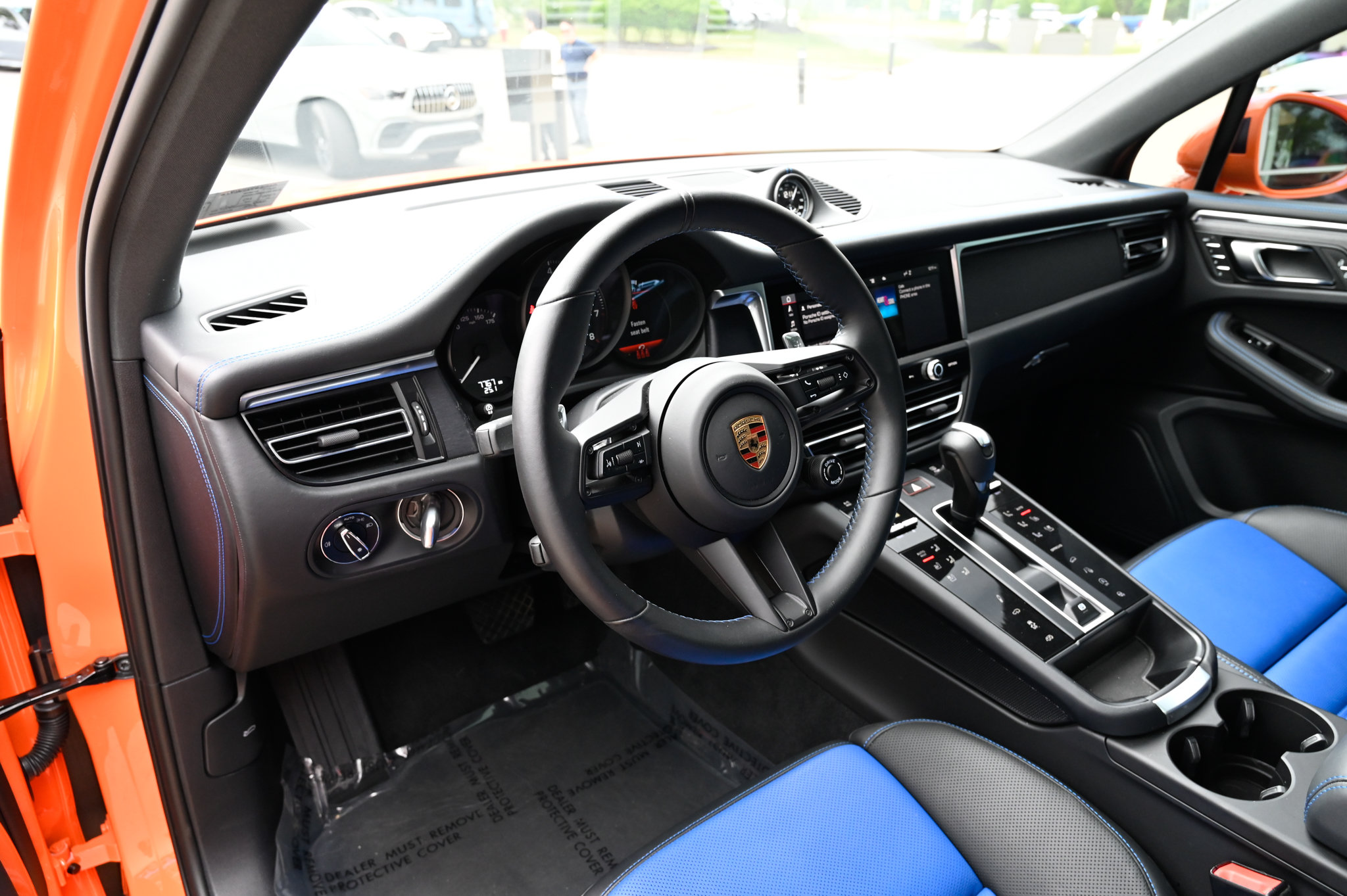 Used 2023 Porsche Macan GTS AWD/4WD image 16