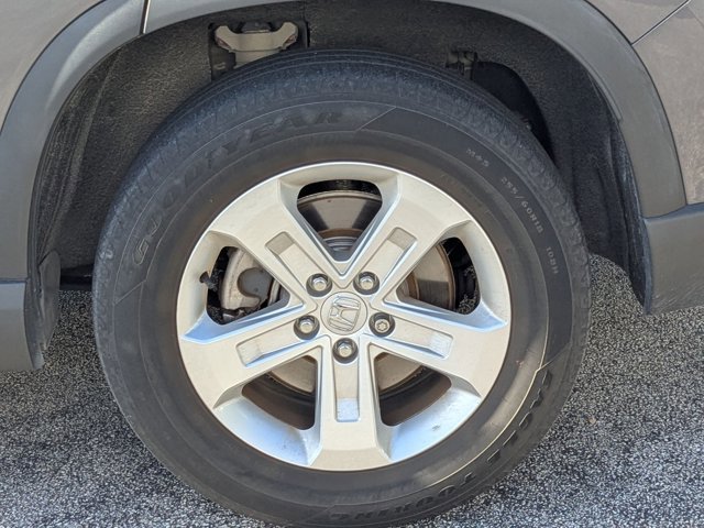 Used 2023 Honda Pilot LX image 9