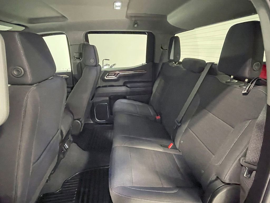 Used 2024 Chevrolet Silverado 1500 LT image 24