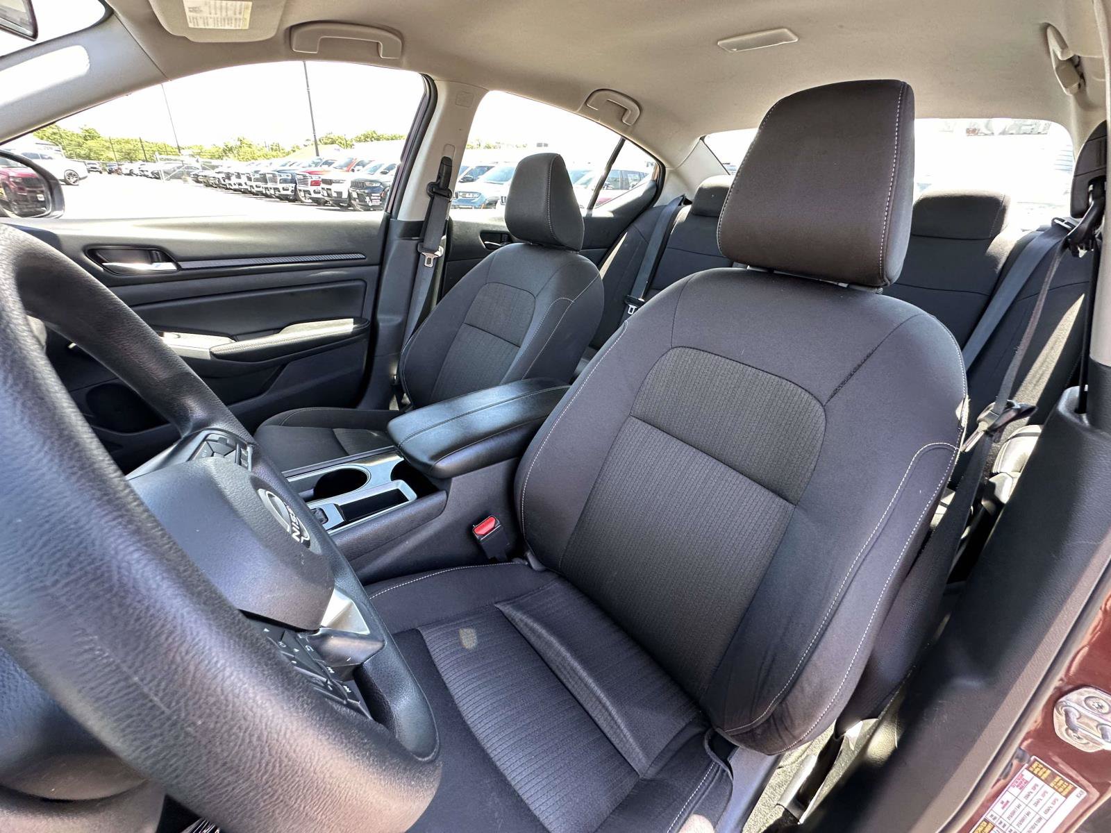 Used 2024 Nissan Altima 2.5 SV FWD image 22