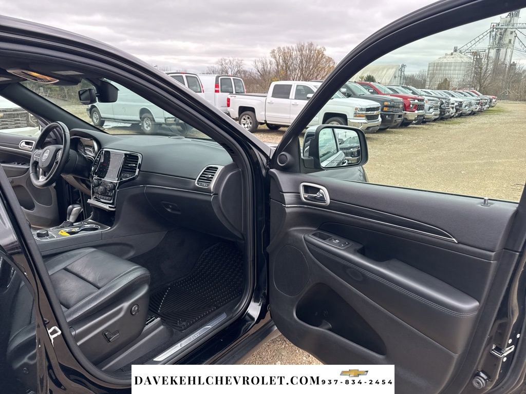Used 2020 Jeep Grand Cherokee Limited w/ Luxury Group II image 25