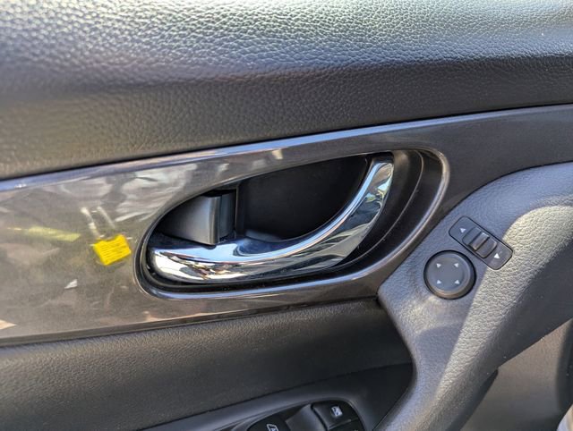 Certified 2020 Nissan Rogue SV image 19