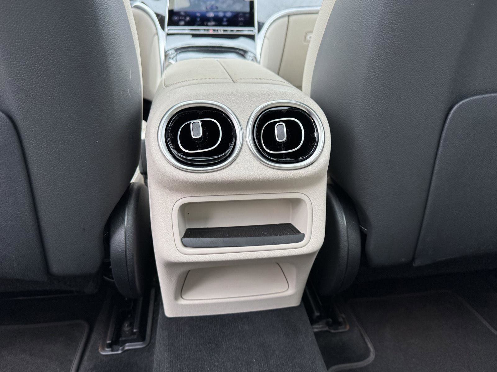 Certified 2025 Mercedes-Benz GLC 300 image 18