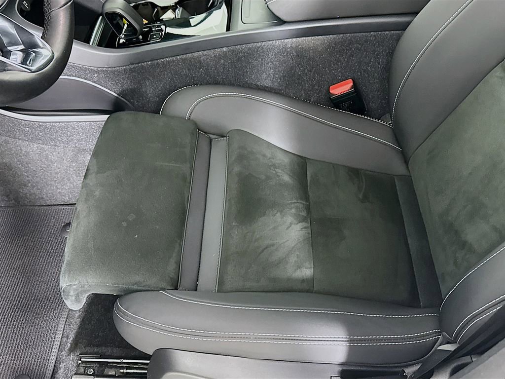 Used 2023 Volvo XC40 Recharge Plus AWD/4WD image 20