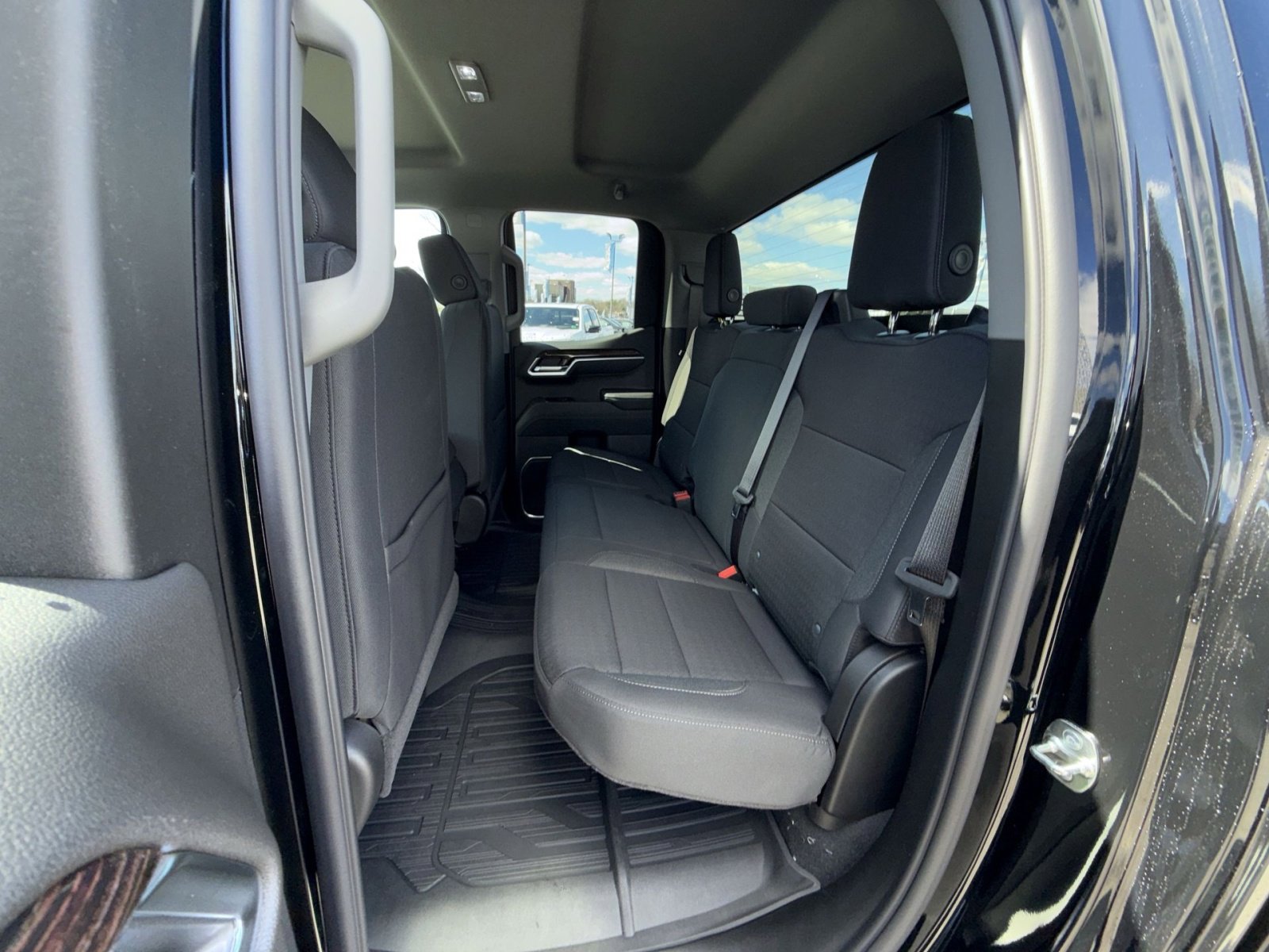 New 2026 GMC Sierra 1500 Elevation w/ Elevation Select Package AWD/4WD image 24
