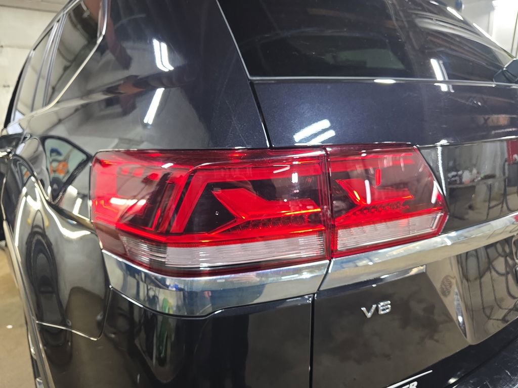 Used 2022 Volkswagen Atlas SEL Premium image 33