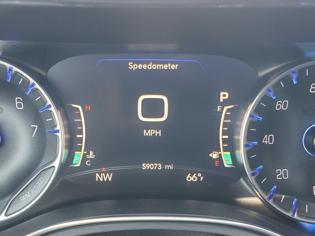 Used 2025 Chrysler Pacifica Limited FWD image 10