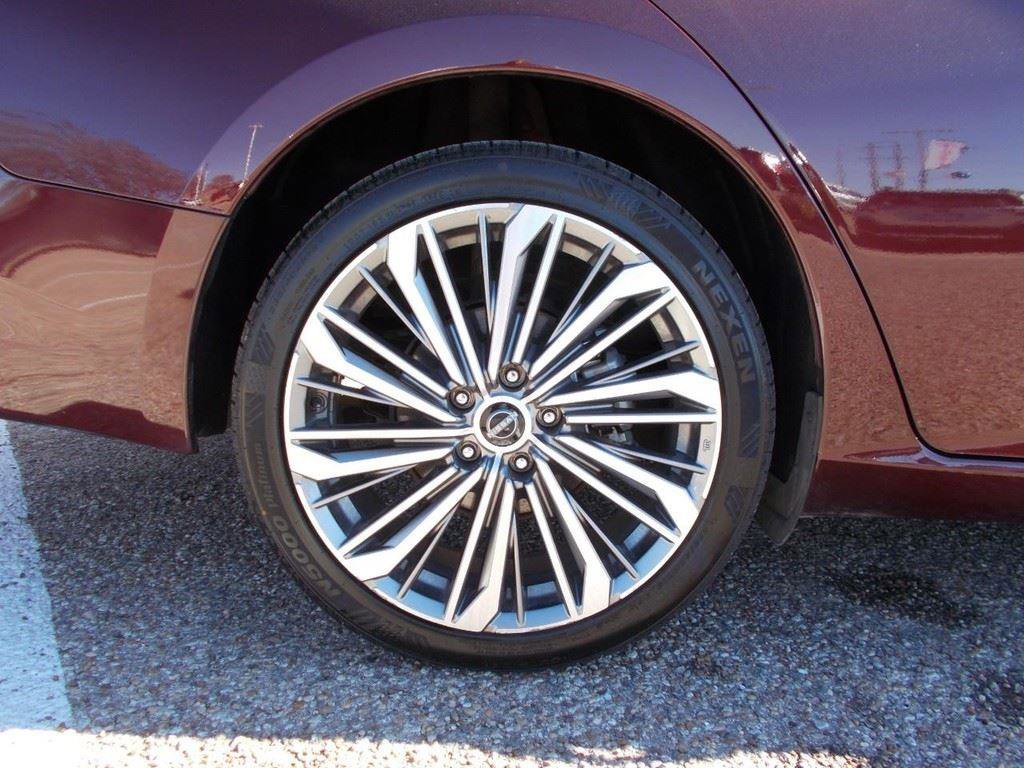 Used 2024 Nissan Altima 2.5 SL image 7