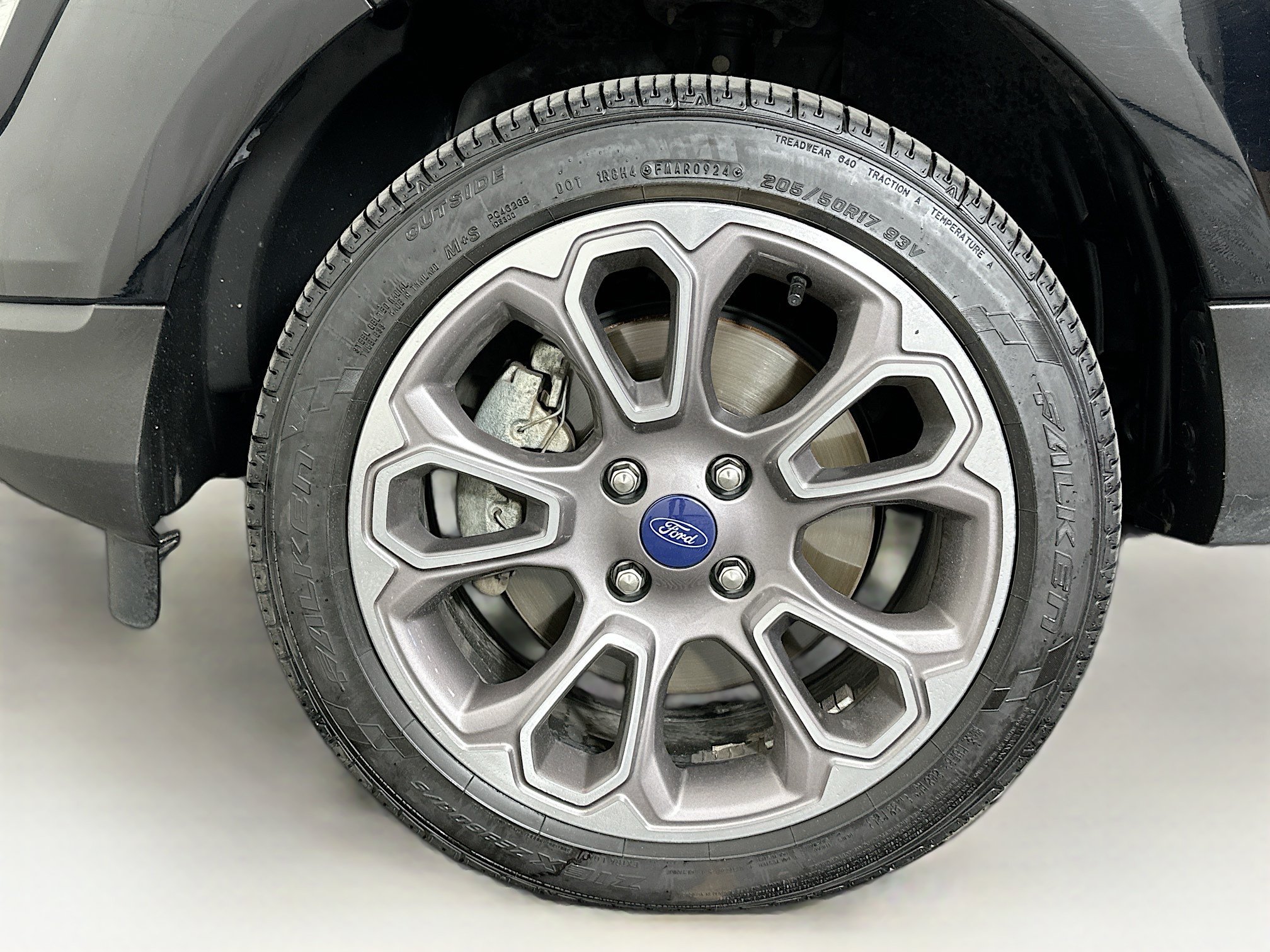 Used 2020 Ford EcoSport Titanium AWD/4WD image 11
