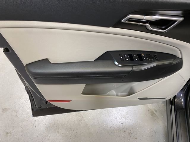 Used 2026 Kia Sportage EX image 20