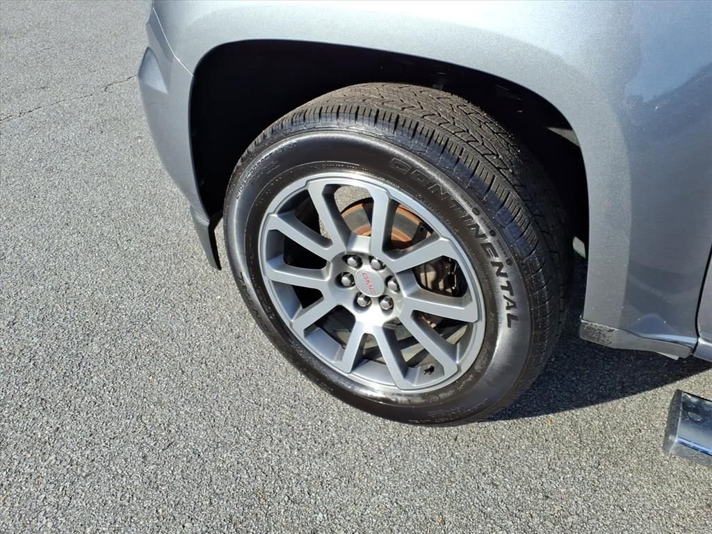 Used 2020 GMC Canyon Denali image 7