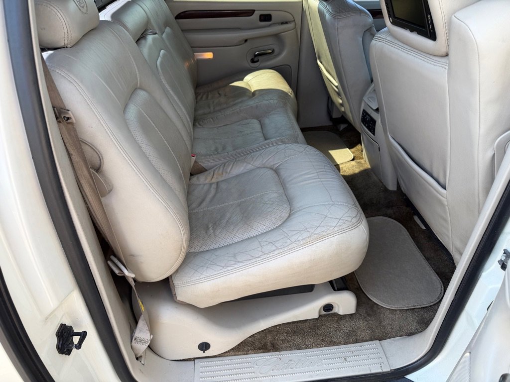 Used 2002 Cadillac Escalade EXT AWD/4WD image 13