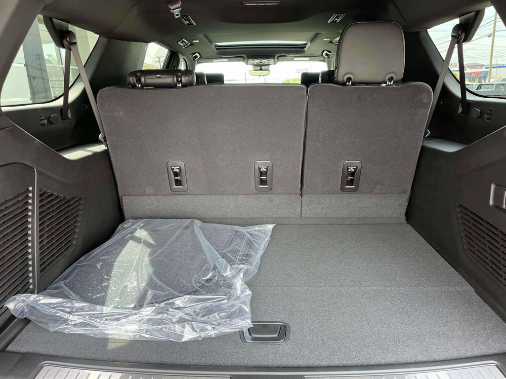 New 2026 GMC Yukon XL Denali w/ Denali Reserve Package AWD/4WD image 19
