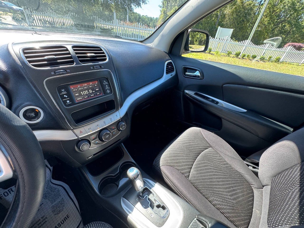 Used 2014 Dodge Journey American Value Package w/ Flexible Seating Group FWD image 18