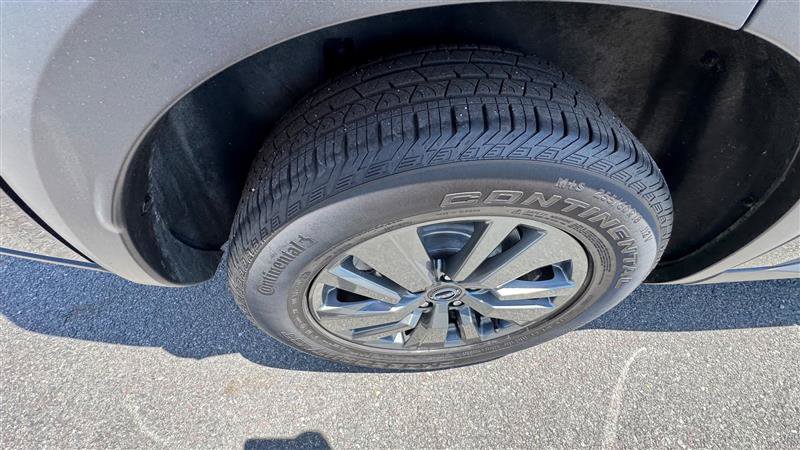 Used 2024 Nissan Pathfinder SV AWD/4WD image 27